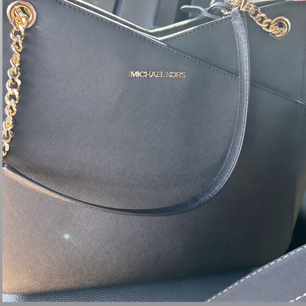 Never been used- Michael Kors bag